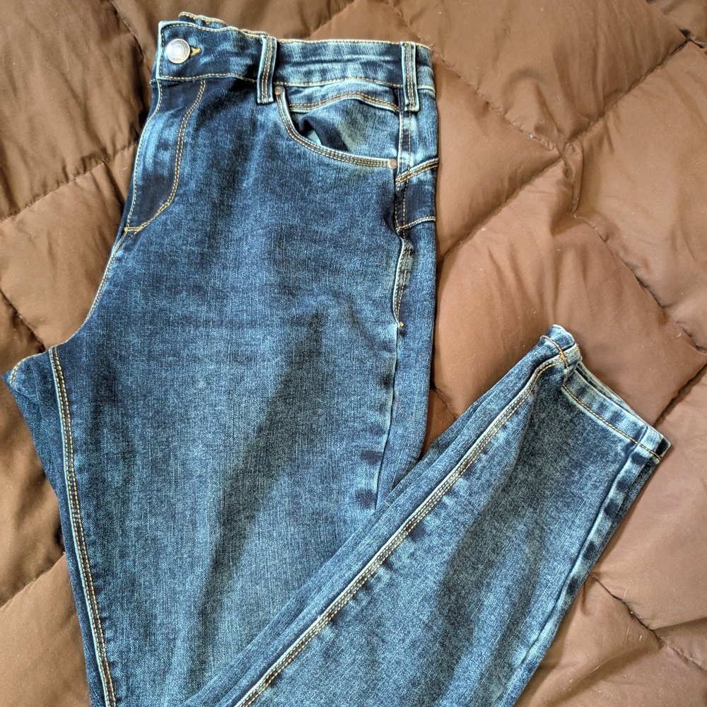 Blue Jeggings with Tapered Fit and Denim Texture